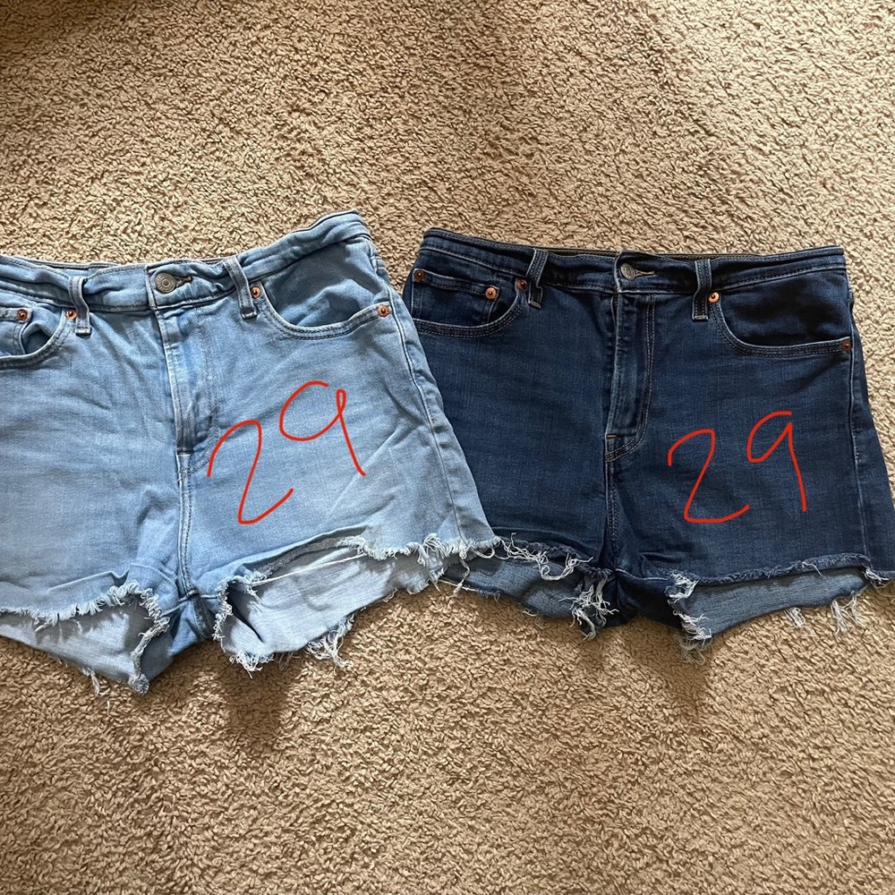 Women’s Levi Shorts